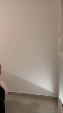 Video X-Rated with Hellomoonli in Striptease & French Sexy Natural Big Tits