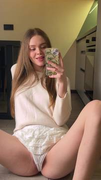 Video X-Rated LysaBliss in Teasing and Brunette Sexy Teen