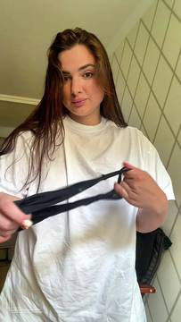 Video X-Rated MariBoo in Teasing and Amateur Brunette Solo