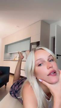 Free Movie Teasing with alexagreyforyou and Solo Sexy Blonde Teen Big Ass