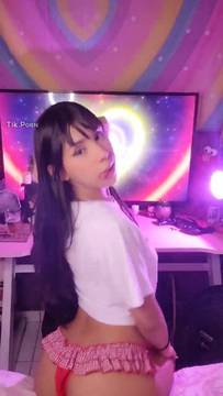 Adult Video Teasing with YummyLolaa and Solo Brunette Teen Sexy