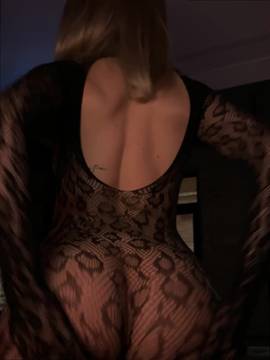 Porn Movie Holly_Moon in Tribbing & Blonde Natural Big Tits Fetish Porn