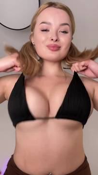 X-Rated Movie ItsMillie in Showing Boobs & Natural Big Tits Solo Blonde