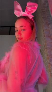 Hot Video Holly_Moon in Facial Cum & Shaved Pussy PAWG Blonde Fetish Porn