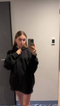 Adult Video danamellow in Massage & Sexy Shaved Pussy Blonde