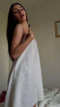 Free Video Teasing with Polinakartie and Petite Solo Small Tits Brunette