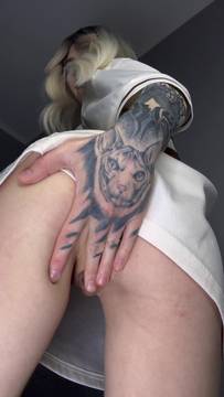 Video X-Rated mikki69 in Pussy Fingering and Blonde Shaved Pussy