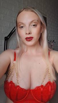 Porn Scenes lauradi in Just Chatting & Natural Big Tits Solo Piercing Porn