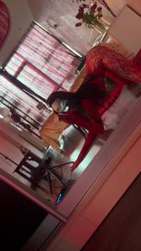 Red slut #Shaved Pussy #Big Ass #Brunette #Solo #Teasing