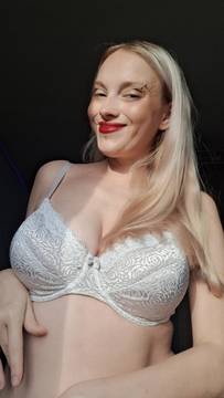 Most people never get to see what I actually do.. don't be one of them #Teasing #Blonde #Sexy Lingerie #Natural Big Tits #Solo