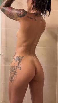 Sex Scenes SofiaReyess in Shower Sex and Latina Petite Small Tits Solo