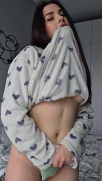 Sex Movie Teasing with Vinellvoss & Curvy & Thick Sexy Teen Brunette