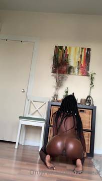 I oiled my body and gape my tight asshole