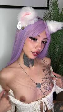 Dying for attention, touch me!