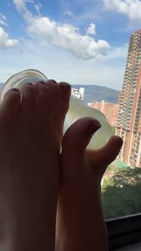 Better view the skyline or what i'm holding?