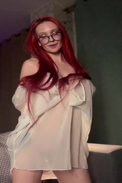 Film Porno Teasing with ArielWave & Glasses Porn Small Tits Solo