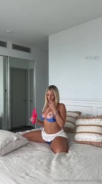This is how naughty I get when I bring my dildo