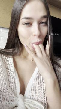 Sex Film Ambersnake in Finger in Mouth & Nude Solo Shaved Pussy Brunette