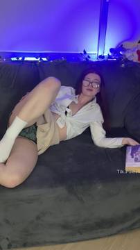 Porno Video julia404foxy in Spanking and 18+ Teen