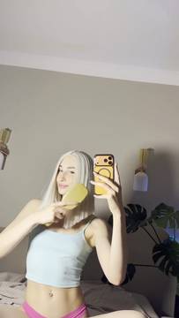 Free Video Teasing with MelissaOnli & Small Tits Sexy 18+ Teen