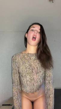 X-Rated Movie ElizabethLuxyy in Doggystyle and Shaved Pussy Brazilian Porn