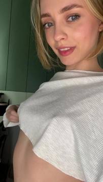 Sex Scenes Teasing with KittiSu1 & Small Tits Blonde Petite