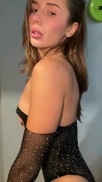 Hot Video Viqueensy in Boob Drop and Big Ass Brunette PAWG Sexy Lingerie