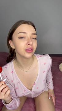 A horny slut loves the taste of cum