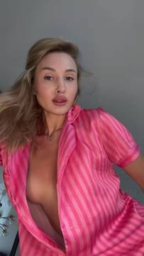 Sex Film Reyarii in Showing Boobs and Amateur Small Tits Nude Blonde Solo