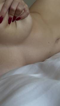 Soft skin feels so good š„š¦ #Solo #Beautiful #Natural Big Tits #Small Tits #BedSelfie #Teasing Soft skin feels so good š„š¦ #Solo #Beautiful #Natural Big Tits #Small Tits #BedSelfie #Teasing