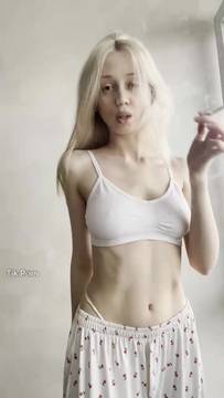 Movie Porno linasanders in Smoking Girl & 18+ Teen Petite Blonde Solo