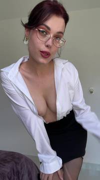 This crisp white shirt feels so sexy on my skin 🫦.