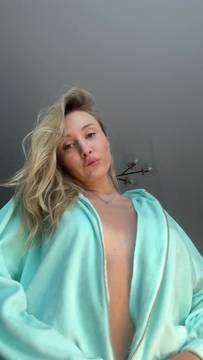 Movie X-Rated Reyarii in Showing Boobs & Sexy Small Tits Amateur Solo