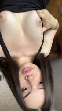 Pulled my top down for a better view 🔥 #Solo #Brunette #Beautiful #BigTits #Teasing #teasing