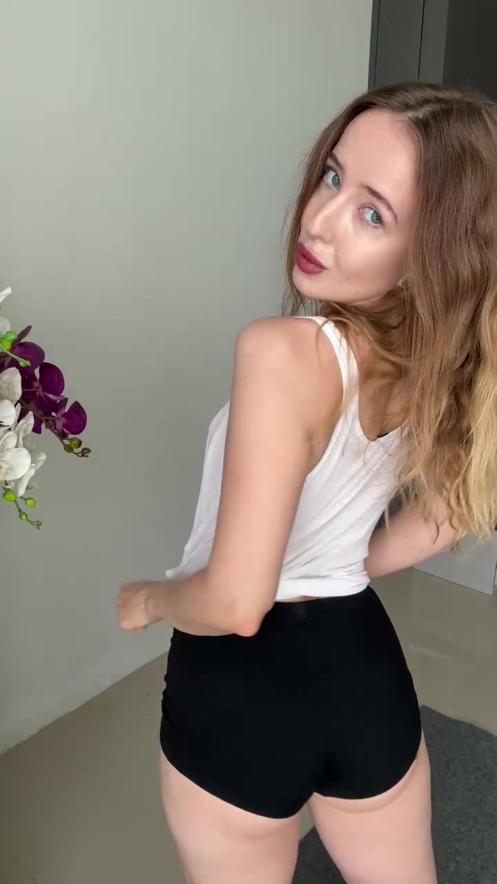 Porno Movie nuravura in Teasing & Amateur Brunette PAWG Sexy