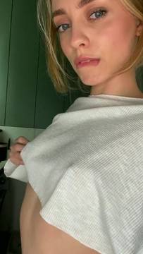 Sometimes I want to be kissed gently… sometimes I want to be ruined 😏💦 #Small Tits #Blonde #18+ Teen #Solo #Sexy #Stockings #Teasing