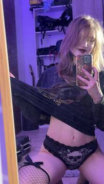 Free Movie MetalLika in Teasing and Petite Stockings Solo Blonde