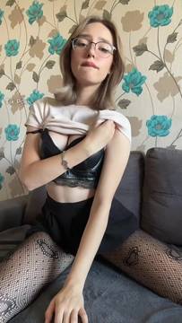 Bet you wouldn't look away while I play with my nipples and pretend you wouldn't want to help