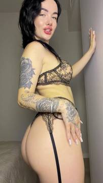 Movie Xxx Evie_Reis in Striptease and Sexy Lingerie Brunette Solo