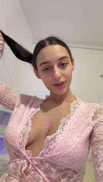 Porno Video Alicesinsss in Showing Boobs and Sexy Lingerie Brunette