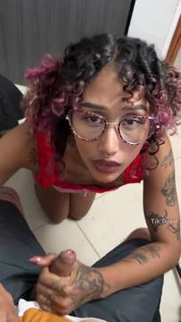 Hot Porno elissecinnamon in Blowjob and Glasses Porn Latina Tattoo Porn