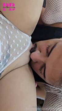 Video X-Rated Paulibelen1 in Fucking Machine and Shaved Pussy Sextape