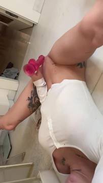 Sex Film Sextoys with dianabarbie and Solo Nude Shaved Pussy
