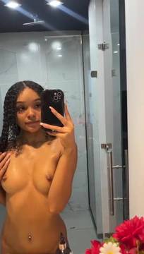 Hot Movie Showing Boobs with emmawilliams1 & Naked Small Tits Petite
