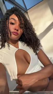 X-Rated Video emmawilliams1 in Showing Boobs and Nude Petite Small Tits