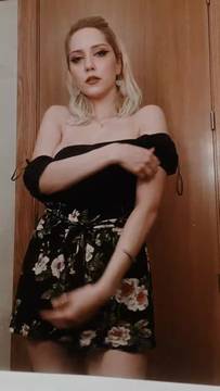 Porno Movie Showing Boobs with Seibriel & Blonde