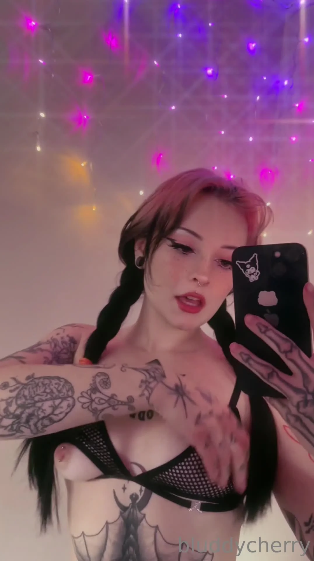 BluddyCherry Showing Boobs and Small Tits xxx sex | Tik.Porn