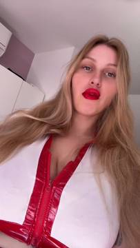 Free Movie Elisablonde in Cum on Body and Curvy & Thick BBW Blonde French
