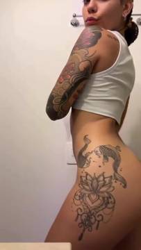 Hot Video Twerk with SofiaReyess and Petite Small Tits Latina Tattoo Nude