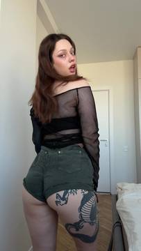 Adult Video Teasing with jadiexbaddie and Teen Emo Gothic Tattoo